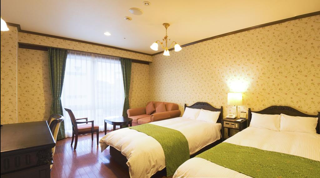 ماتسوياما Old England Dogo Yamanote Hotel الغرفة الصورة